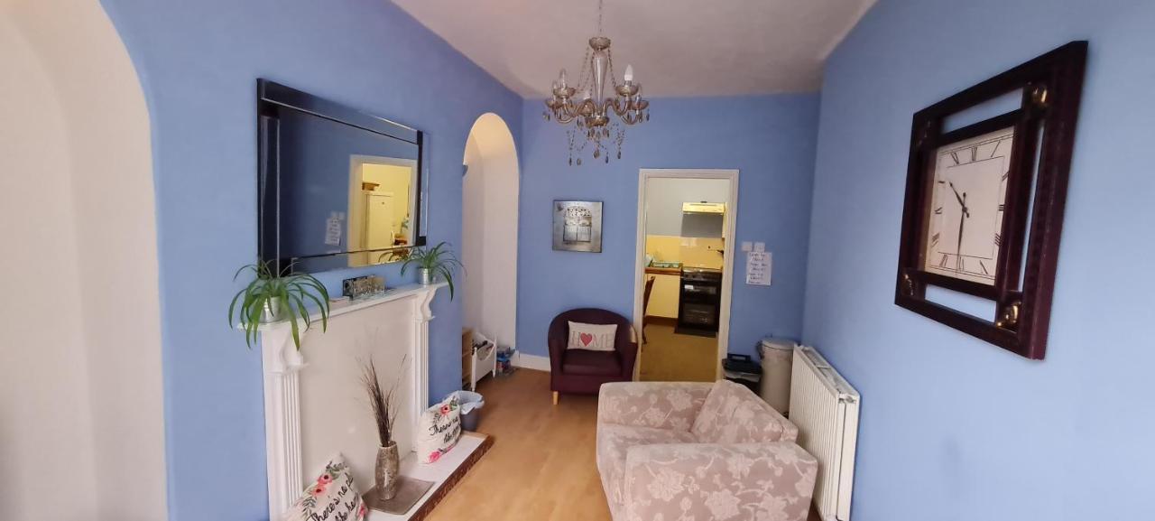 17 Bridge St, 3 Bedroom Flat 阿伯里斯特威斯 外观 照片